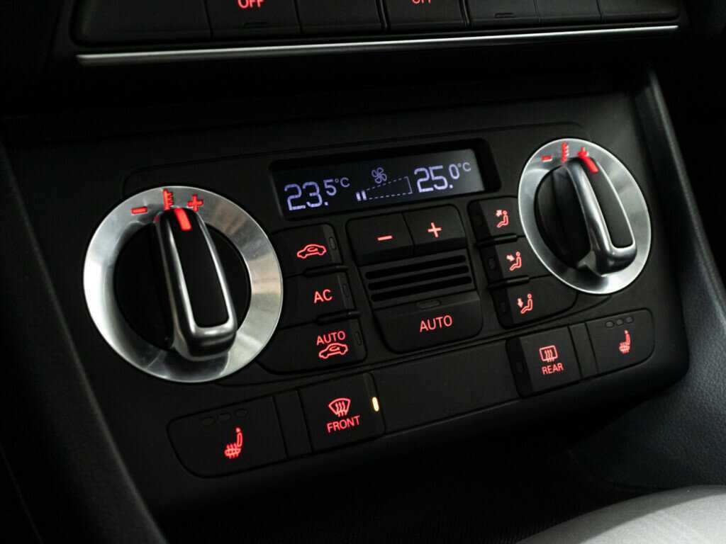 Ауди К3 б/у, 2012, Роботизированная. Фото: #15