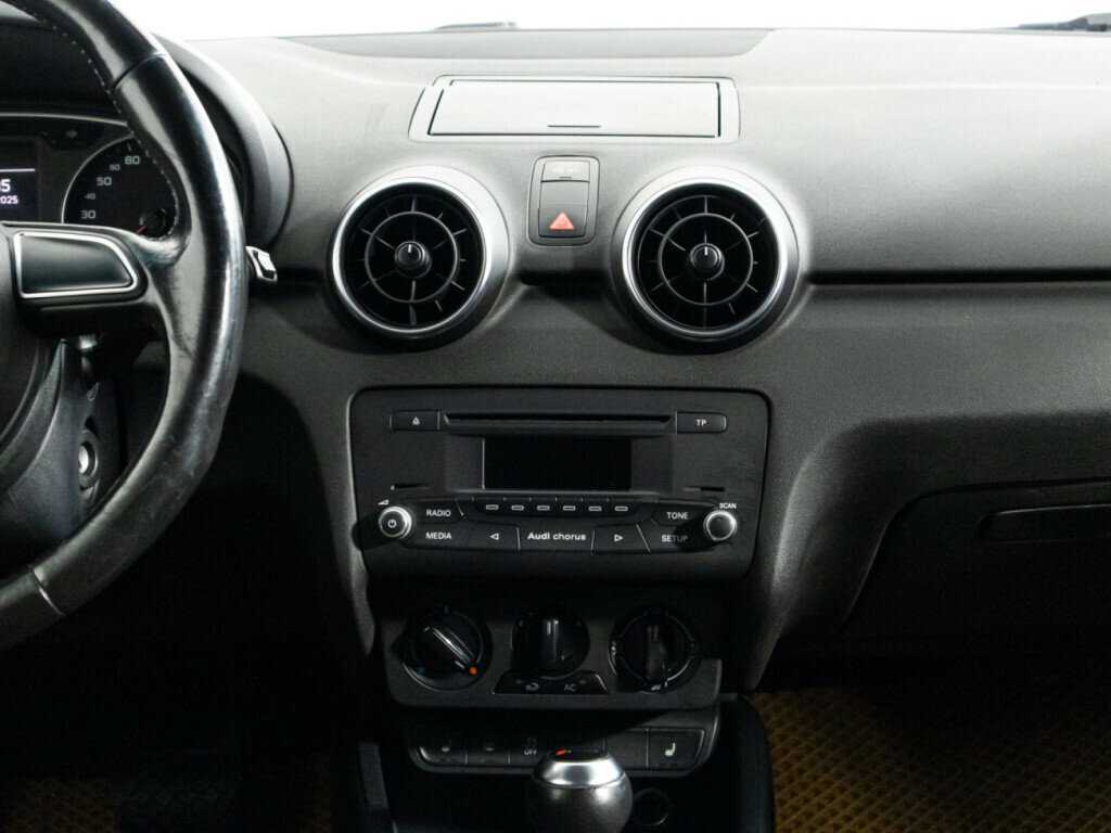 Audi A1 б/у, 2012, Роботизированная. Фото: #13