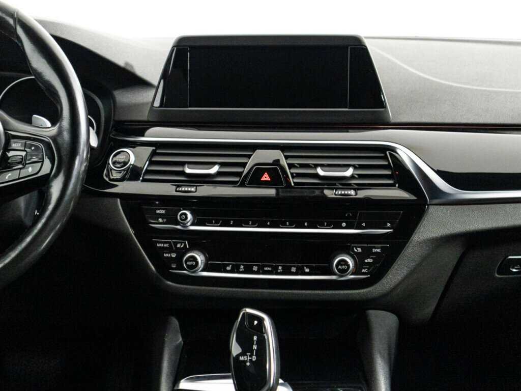 БМВ 5 серии б/у, 2018, Автоматическая. Фото: #13