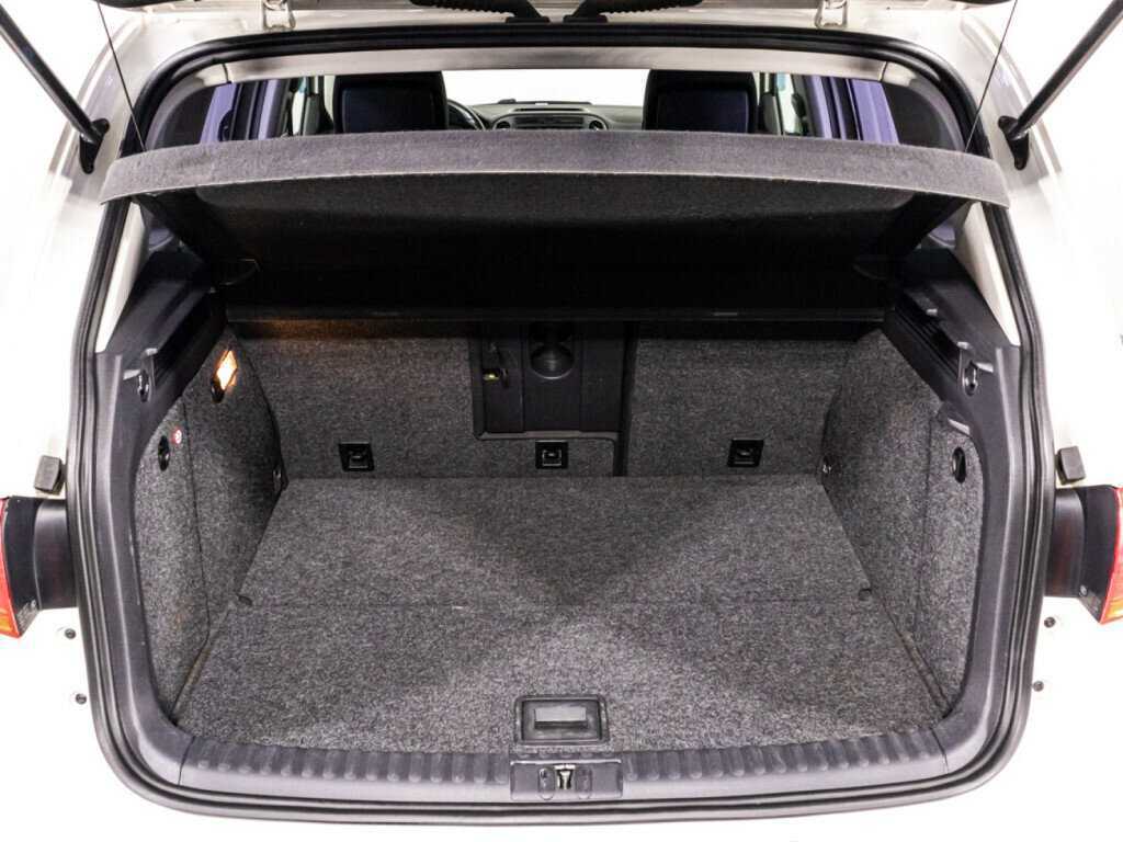 Volkswagen Tiguan б/у, 2012, Автоматическая. Фото: #14