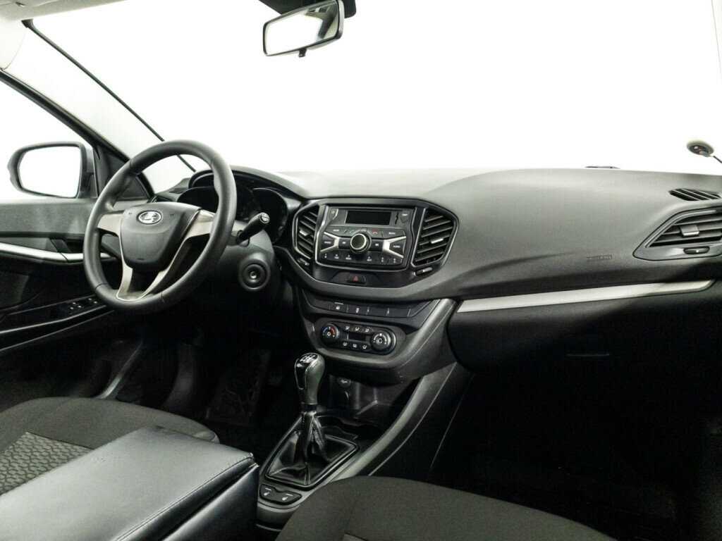 Лада (ВАЗ) Веста б/у, 2017, Механическая. Фото: #8