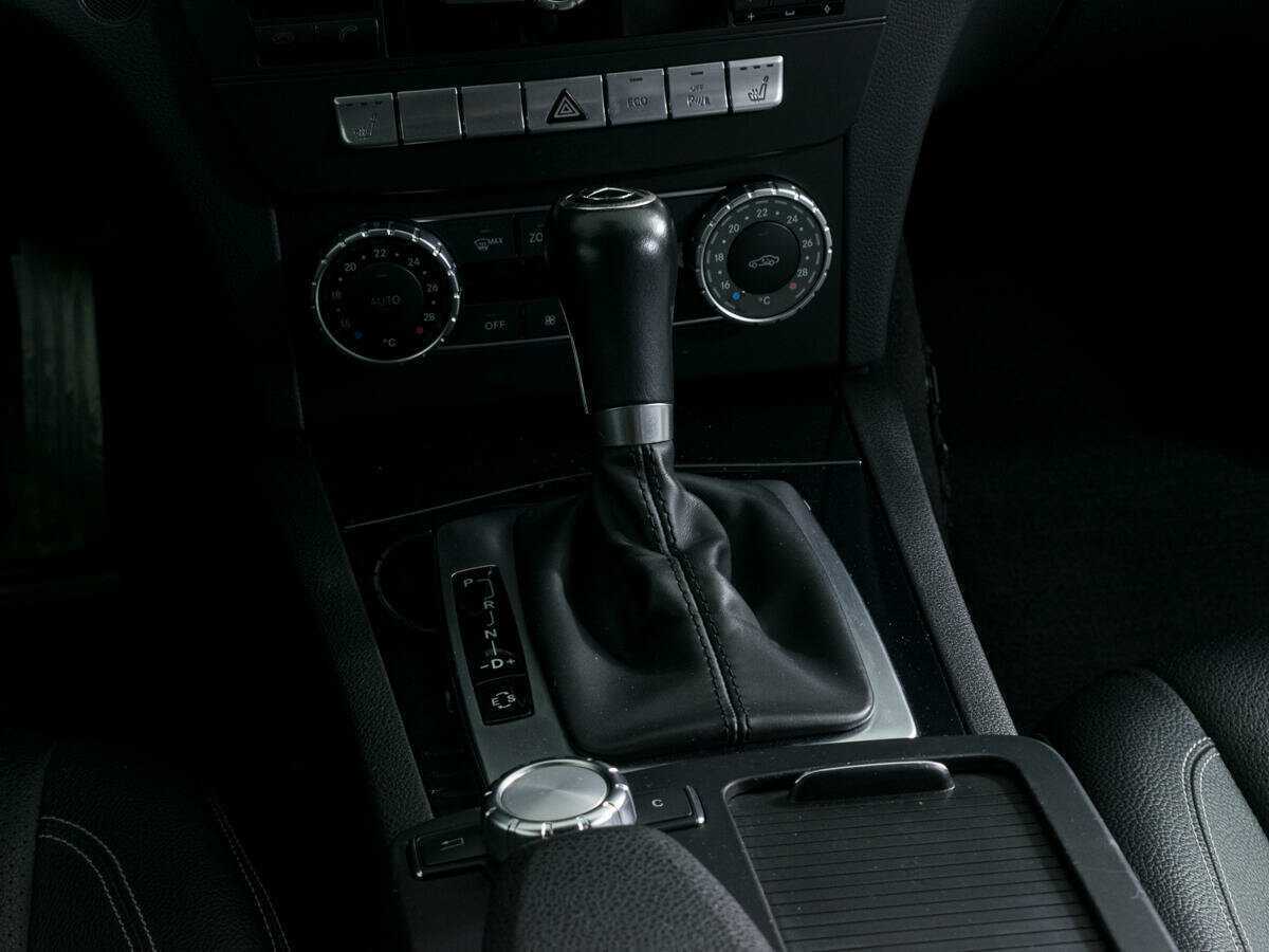 Мерседес-Бенц Ц-Класс б/у, 2014, Автоматическая. Фото: #13