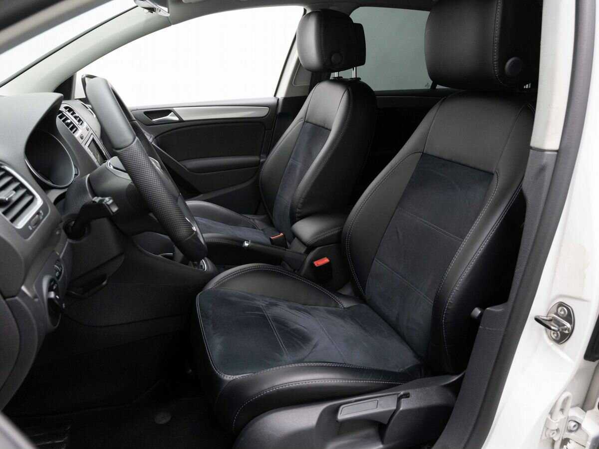 Volkswagen Golf б/у, 2012, Механическая. Фото: #7
