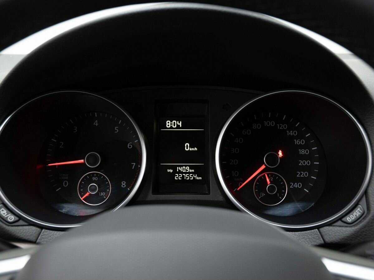 Volkswagen Golf б/у, 2012, Механическая. Фото: #15