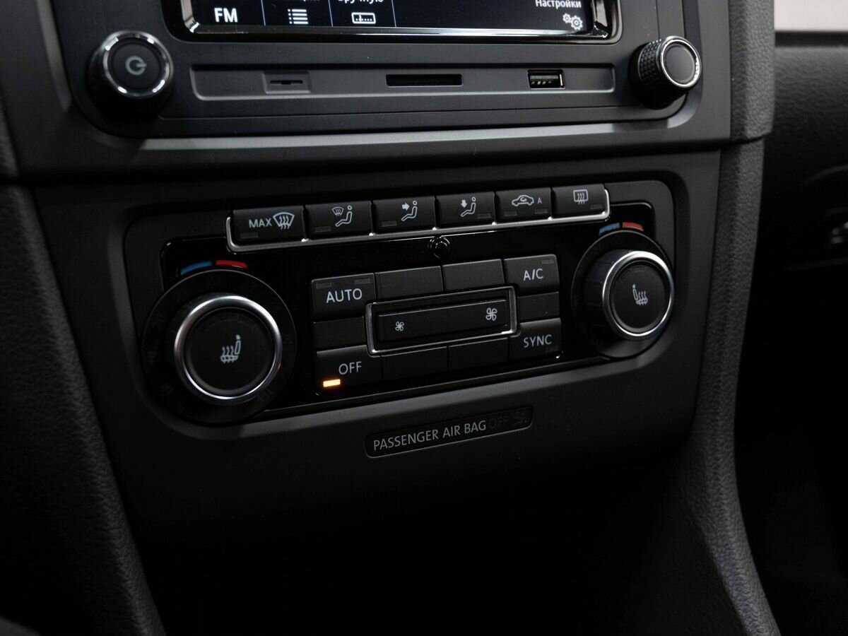 Volkswagen Golf б/у, 2012, Механическая. Фото: #16