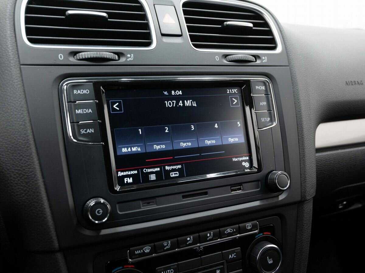 Volkswagen Golf б/у, 2012, Механическая. Фото: #17