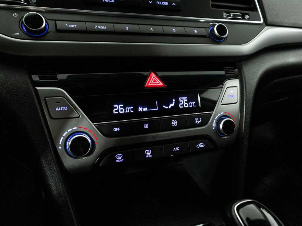 Hyundai Elantra б/у, 2017, Автоматическая. Фото: #14