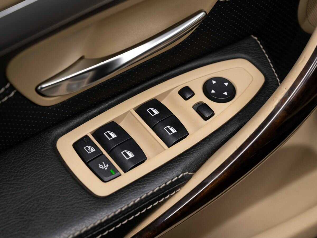 БМВ 3 серии б/у, 2013, Автоматическая. Фото: #17