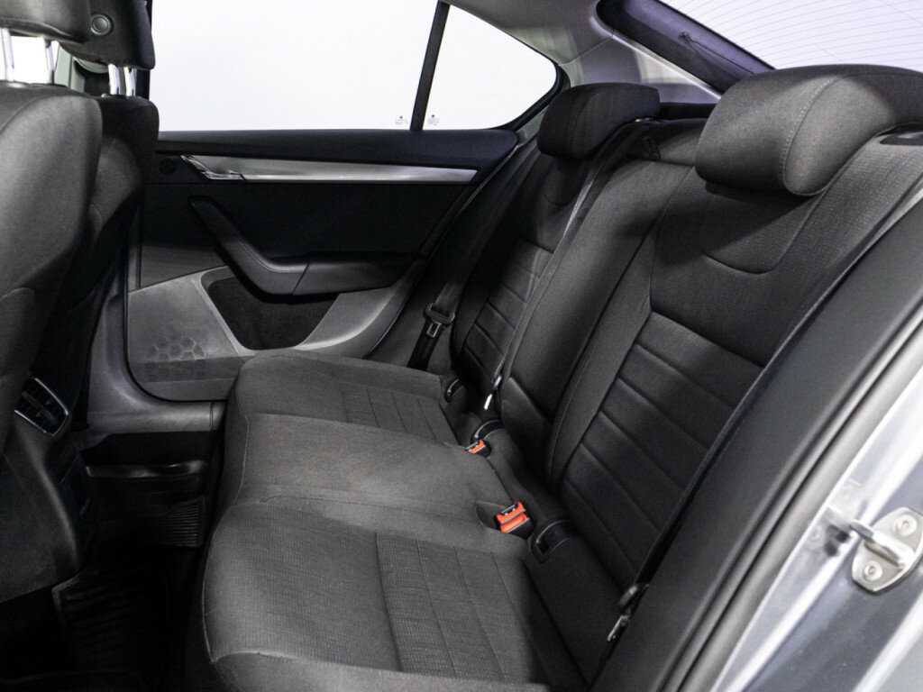 Шкода Октавия б/у, 2015, Роботизированная. Фото: #9