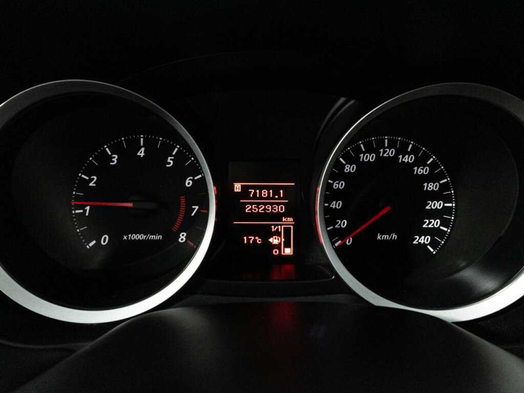 Митсубиши Лансер б/у, 2012, Механическая. Фото: #11