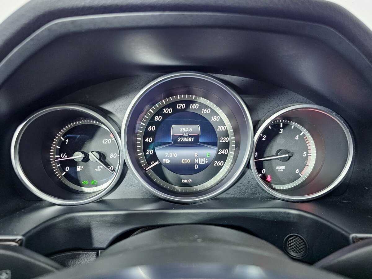 Мерседес-Бенц Е-Класс б/у, 2015, Автоматическая. Фото: #13