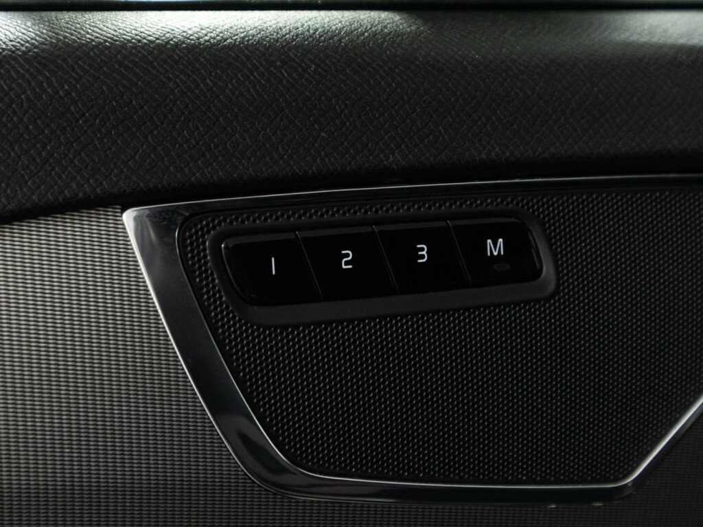 Volvo XC90 б/у, 2015, Автоматическая. Фото: #15