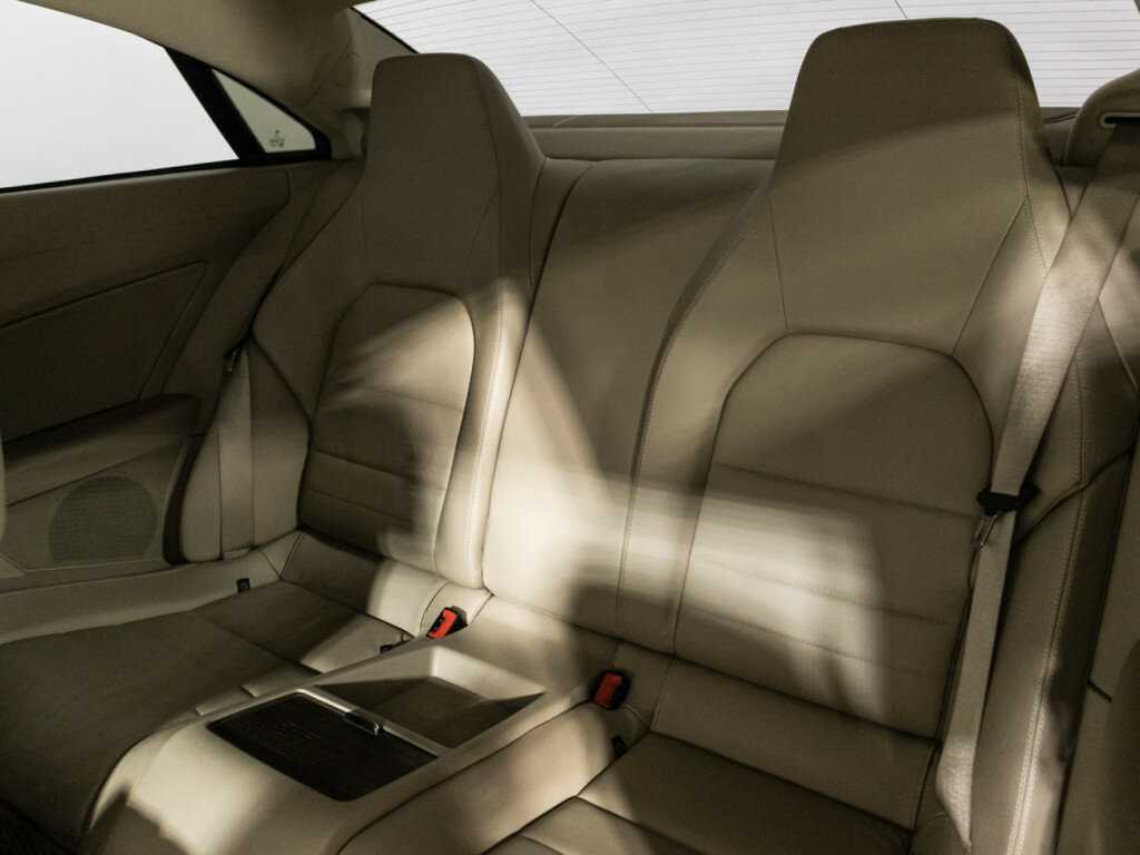 Мерседес-Бенц Е-Класс б/у, 2012, Автоматическая. Фото: #9