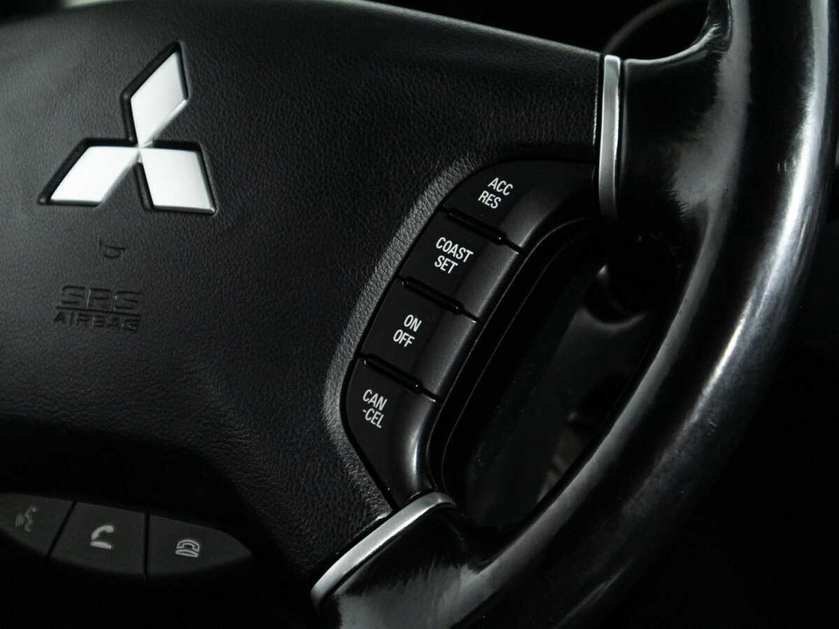 Митсубиши Паджеро б/у, 2012, Автоматическая. Фото: #17