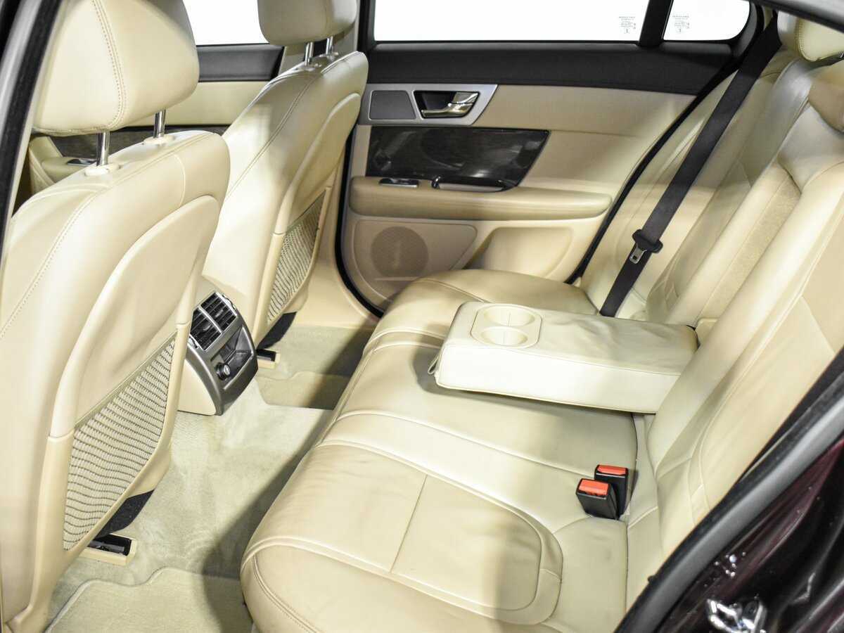 Jaguar XF б/у, 2014, Автоматическая. Фото: #9