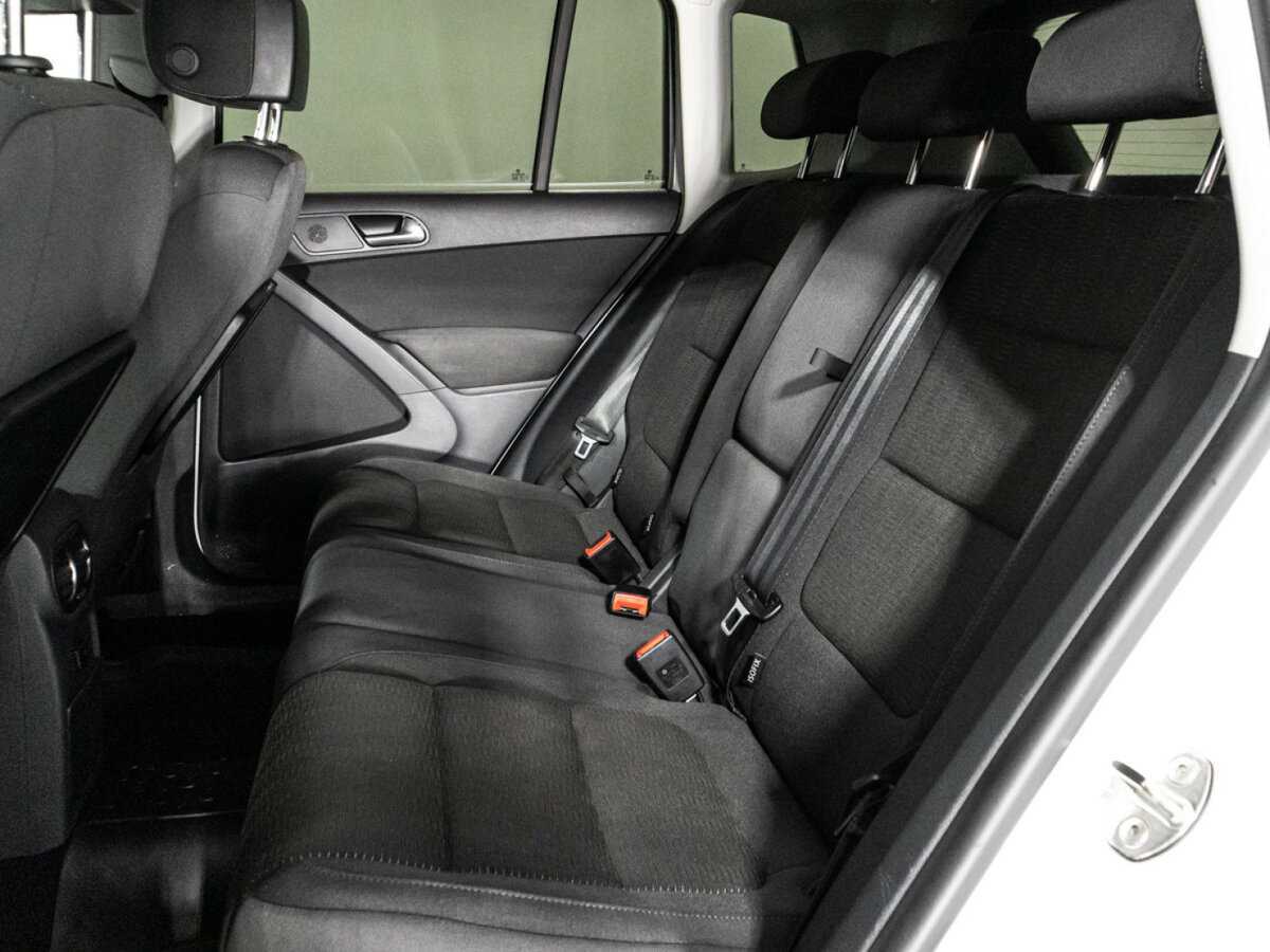 Volkswagen Tiguan б/у, 2015, Автоматическая. Фото: #9