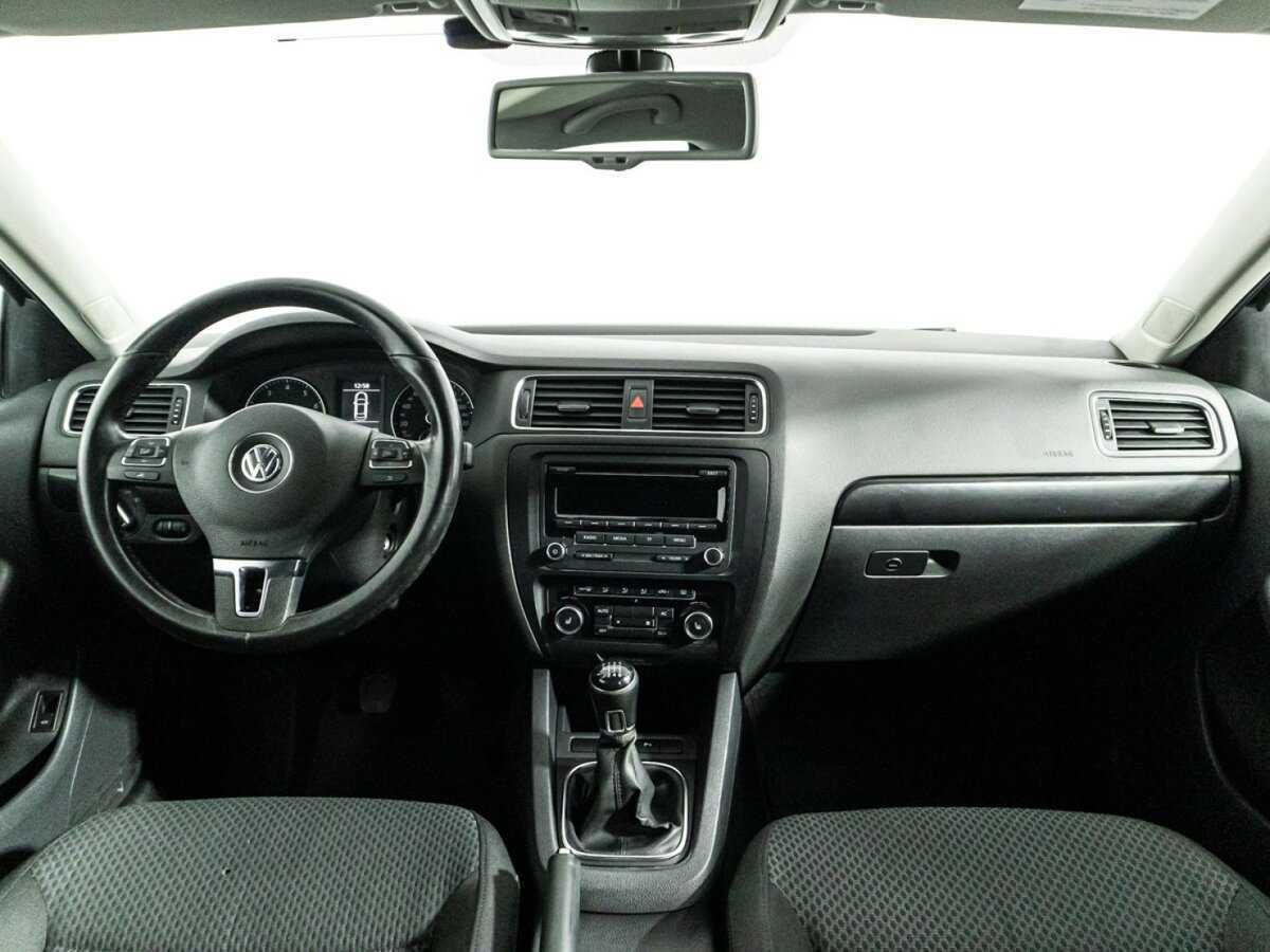 Volkswagen Jetta б/у, 2012, Механическая. Фото: #12