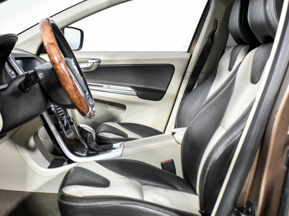 Вольво ИксЦ60 б/у, 2012, Автоматическая. Фото: #9