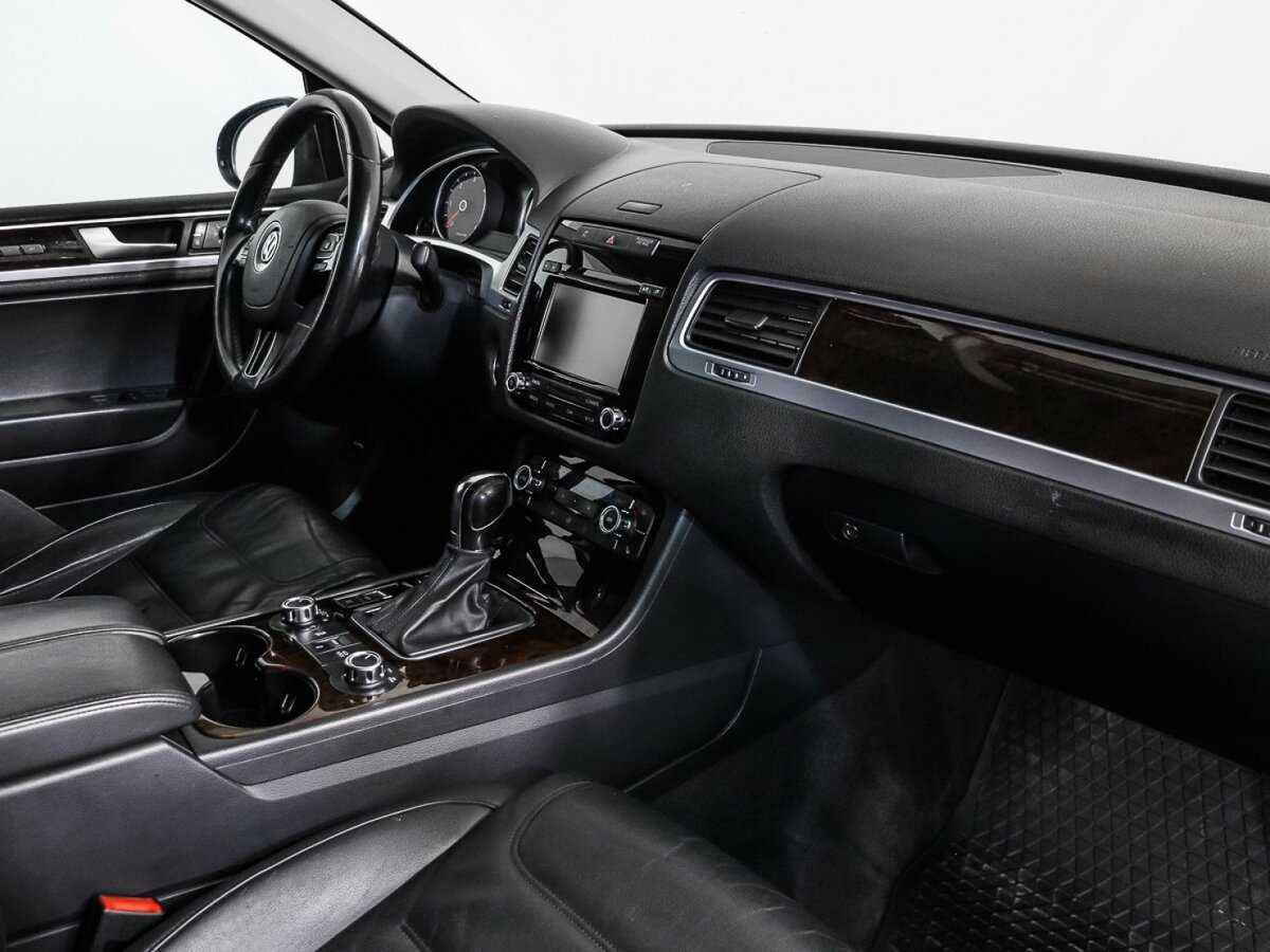 Volkswagen Touareg б/у, 2012, Автоматическая. Фото: #13