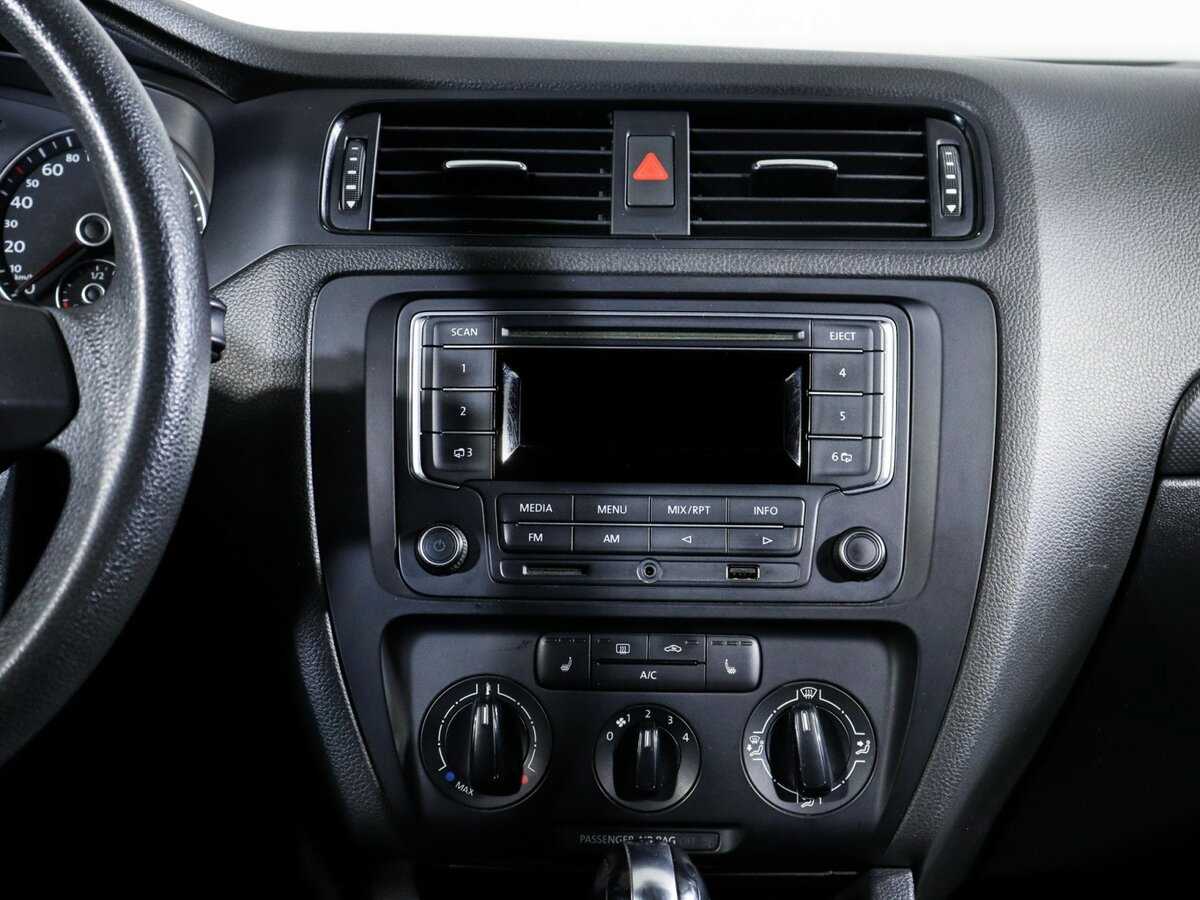 Volkswagen Jetta б/у, 2013, Автоматическая. Фото: #9