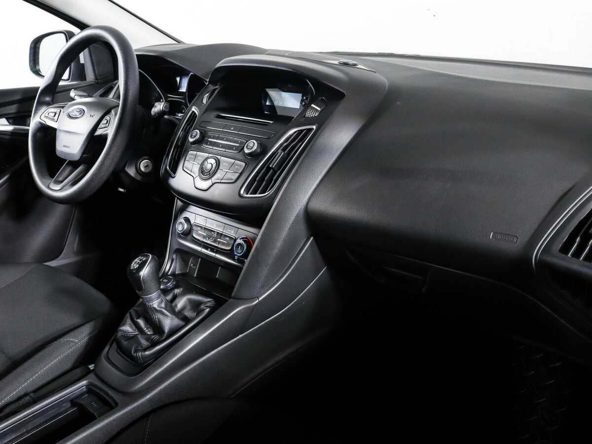 Форд Фокус б/у, 2015, Механическая. Фото: #8