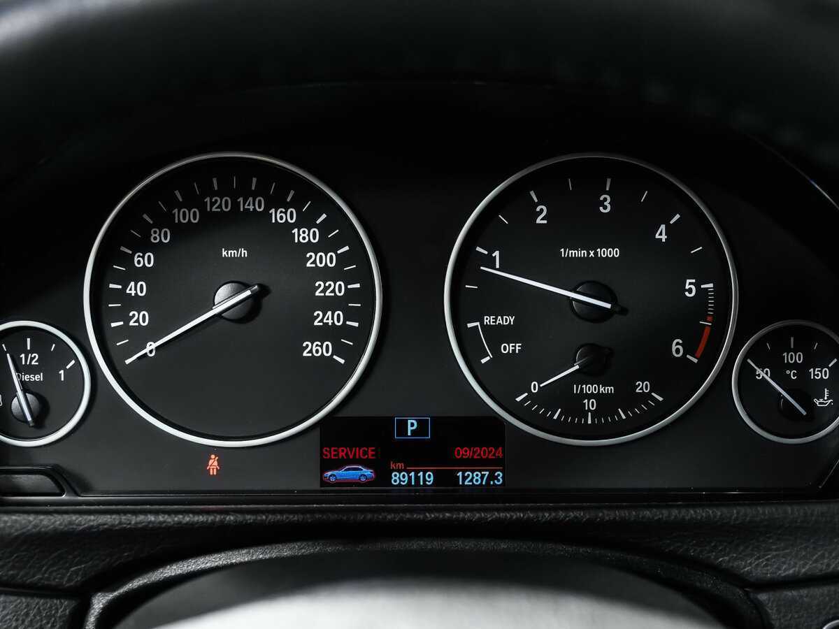 БМВ 3 серии б/у, 2017, Автоматическая. Фото: #9