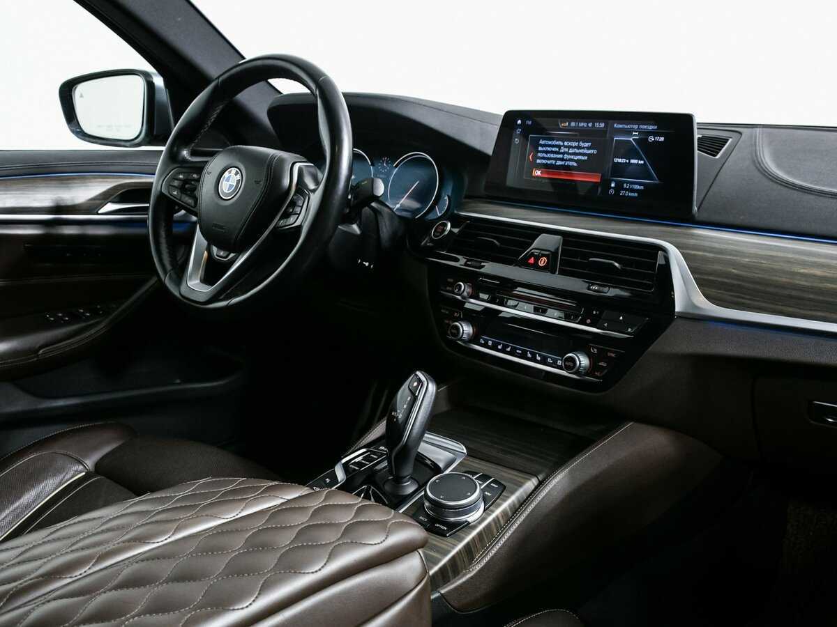 БМВ 5 серии б/у, 2017, Автоматическая. Фото: #8