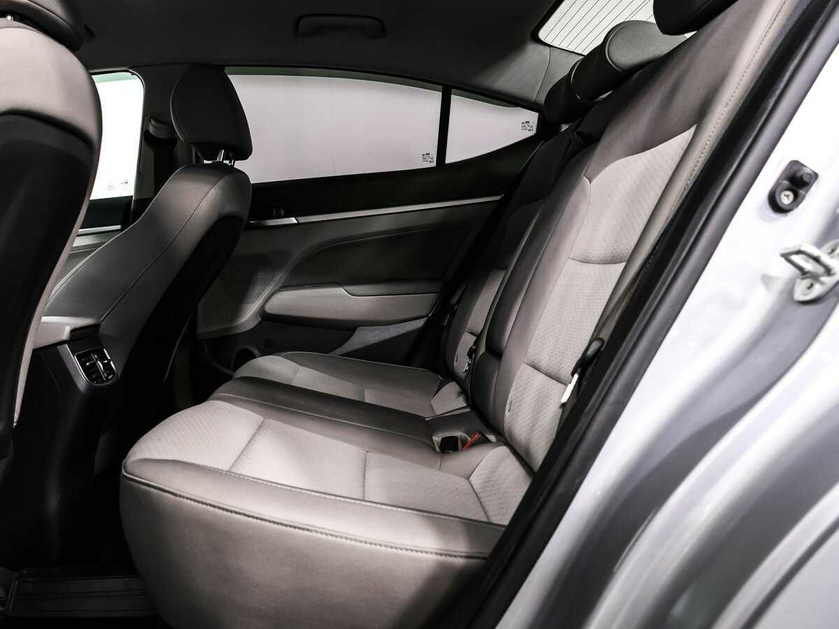 Hyundai Elantra б/у, 2020, Автоматическая. Фото: #12