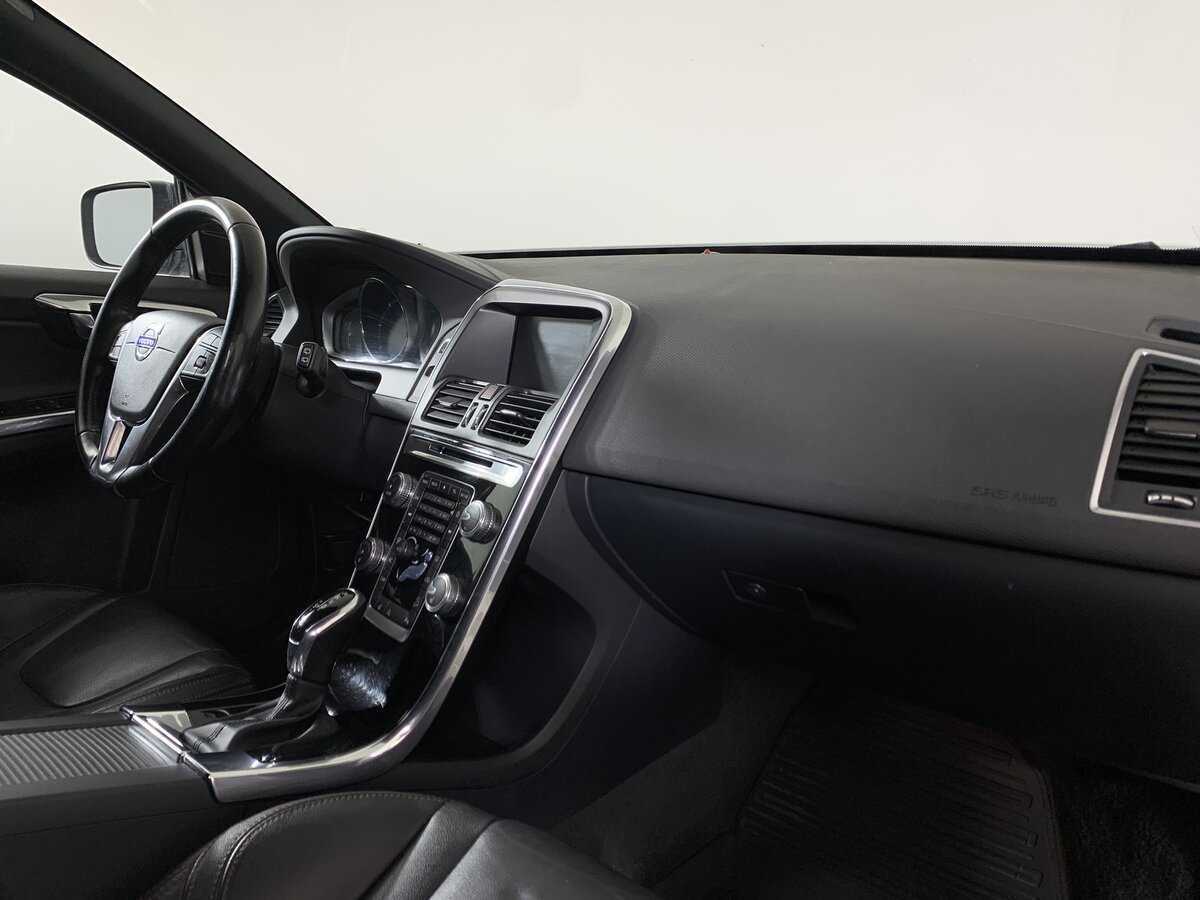 Вольво ИксЦ60 б/у, 2016, Автоматическая. Фото: #13