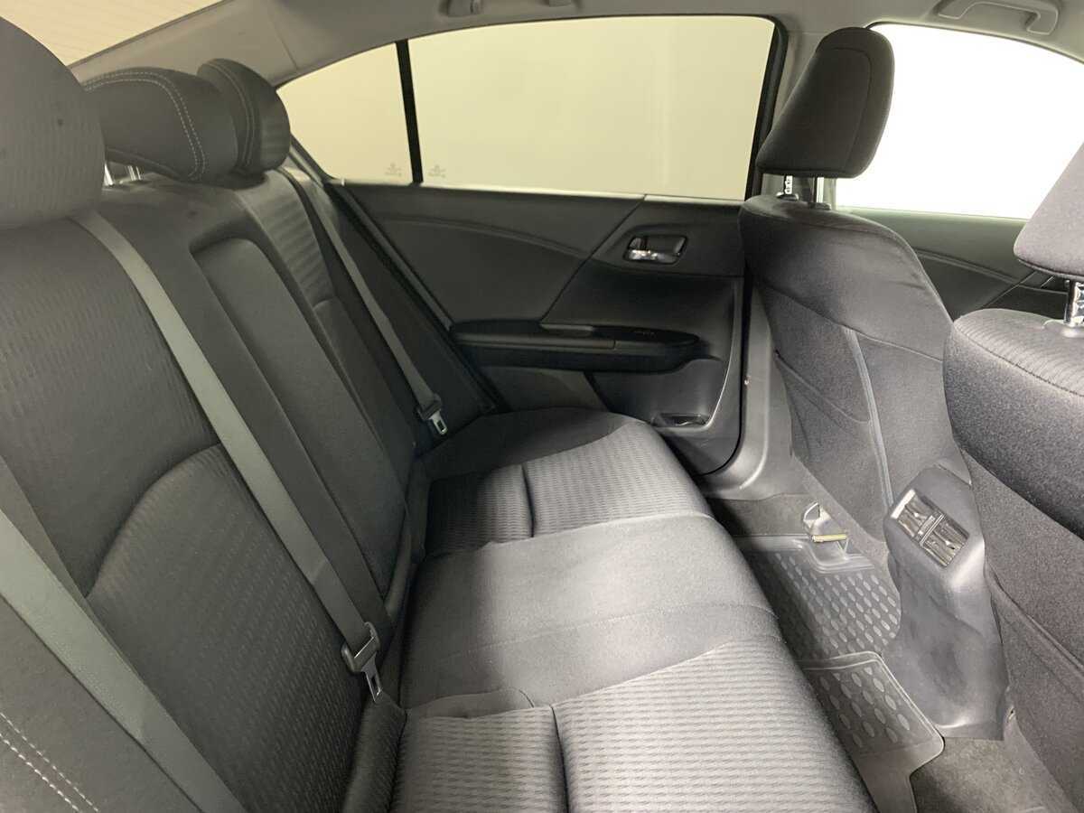 Хонда Аккорд б/у, 2013, Автоматическая. Фото: #15