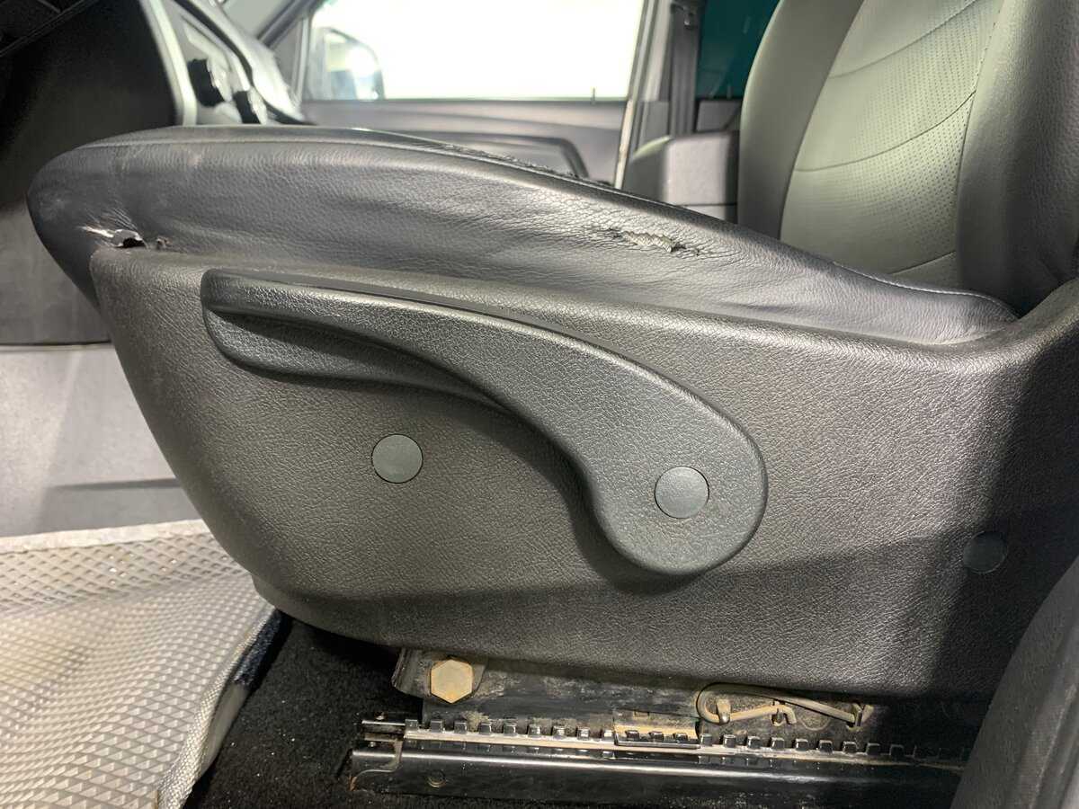 УАЗ Патриот б/у, 2017, Механическая. Фото: #15