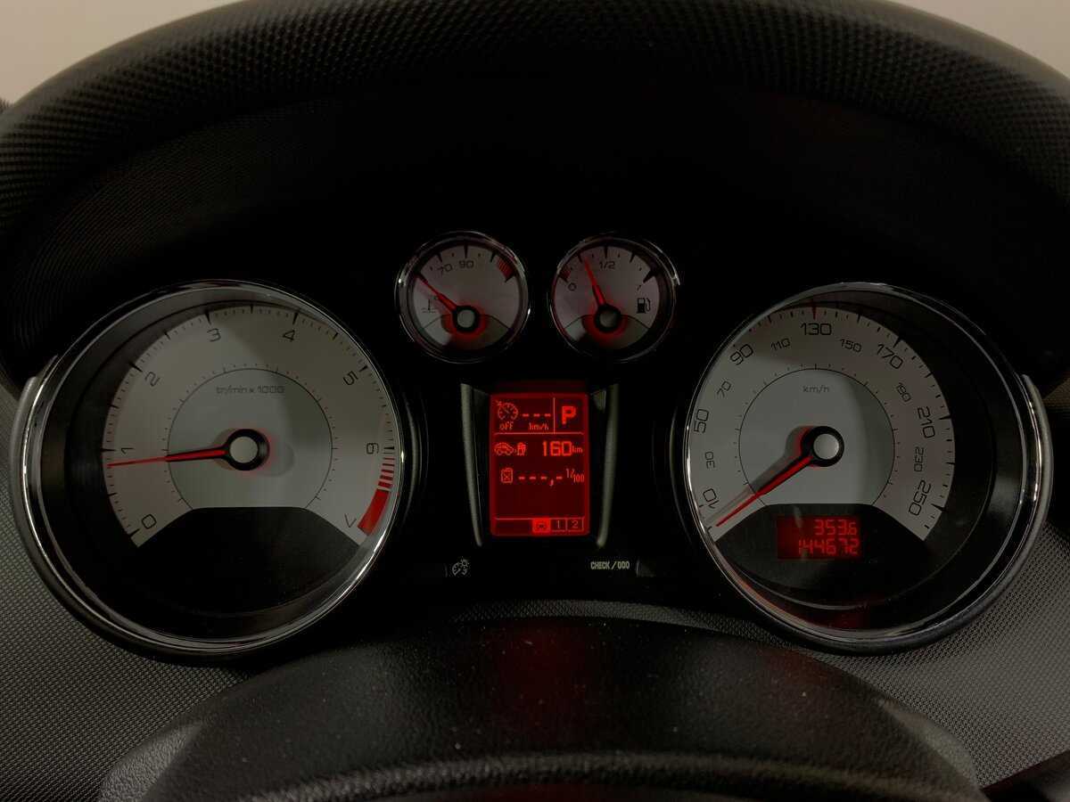 Пежо 308 б/у, 2012, Автоматическая. Фото: #14