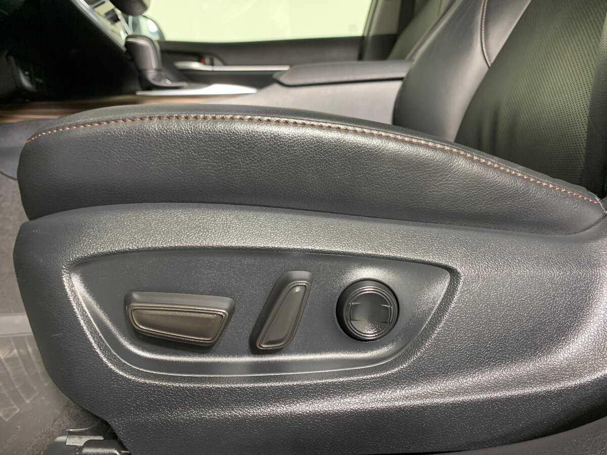 Toyota Camry б/у, 2020, Автоматическая. Фото: #16