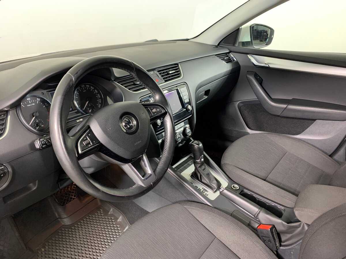 Шкода Октавия б/у, 2015, Роботизированная. Фото: #11