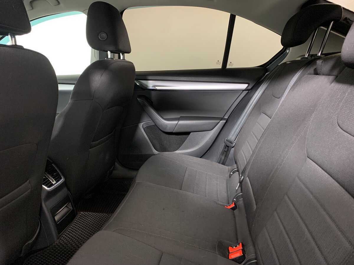 Шкода Октавия б/у, 2017, Роботизированная. Фото: #18