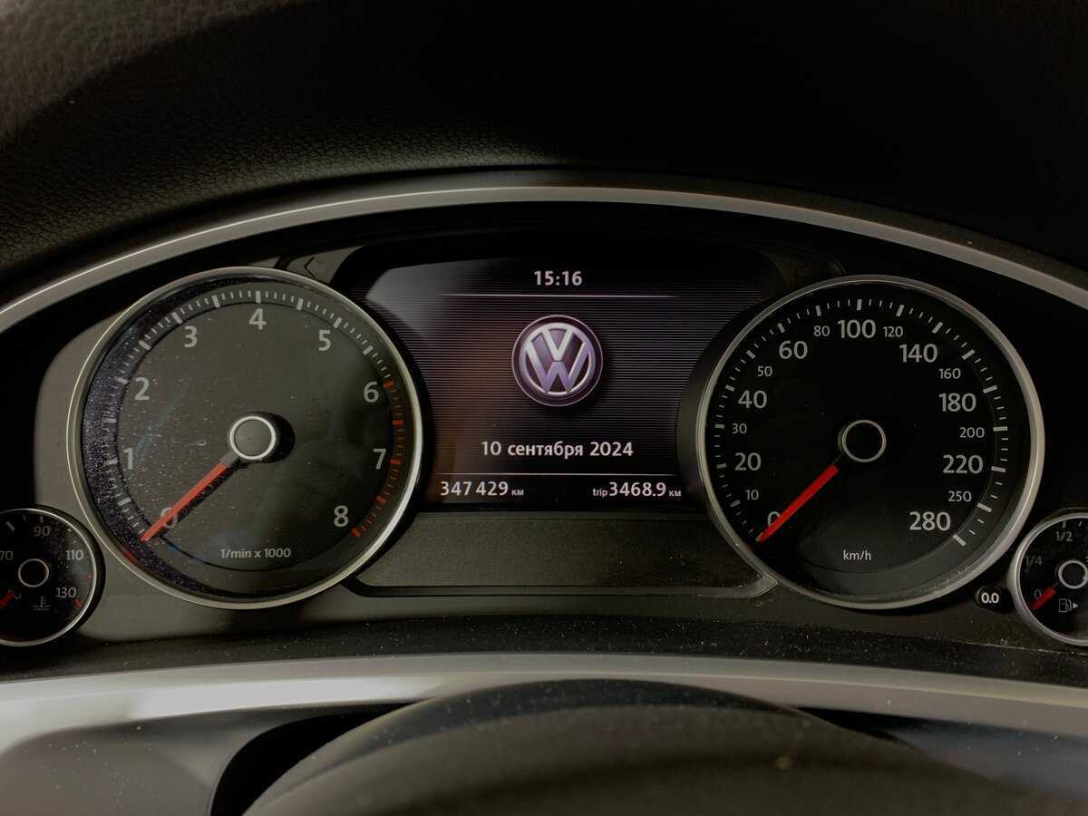 Volkswagen Touareg б/у, 2013, Автоматическая. Фото: #14