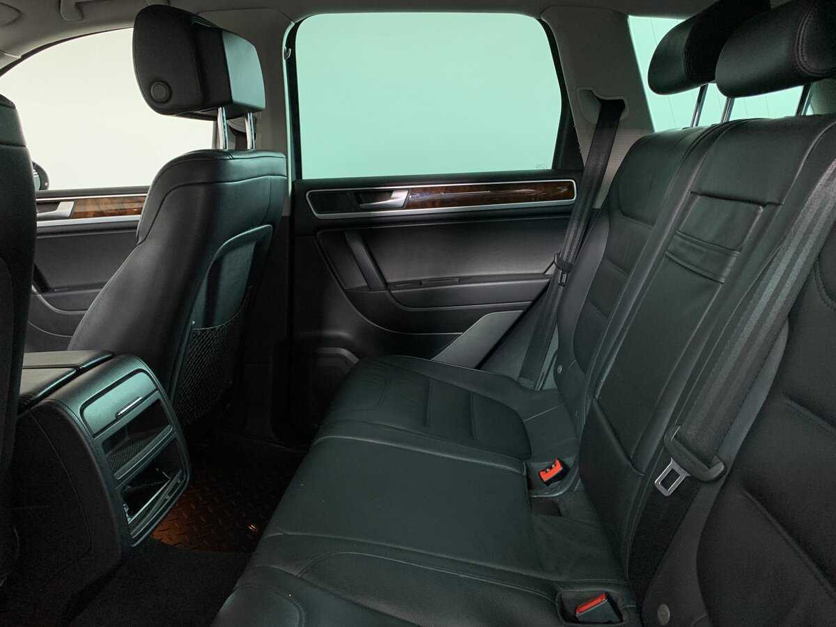Volkswagen Touareg б/у, 2013, Автоматическая. Фото: #18