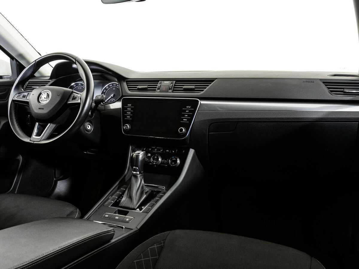 Skoda Superb б/у, 2018, Роботизированная. Фото: #6