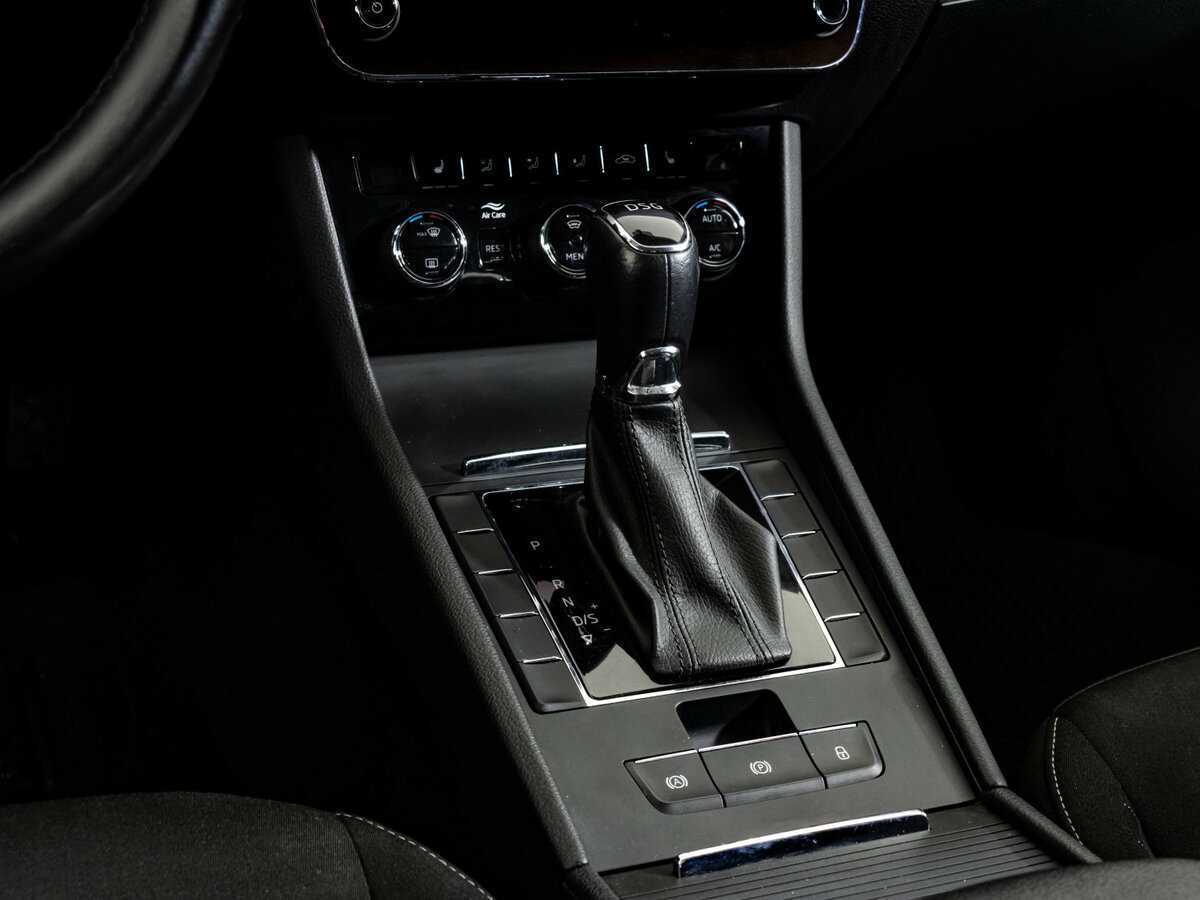 Skoda Superb б/у, 2018, Роботизированная. Фото: #11