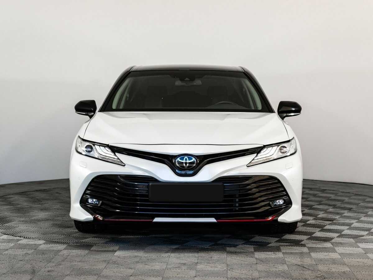 Toyota Camry б/у, 2020, Автоматическая. Фото: #1