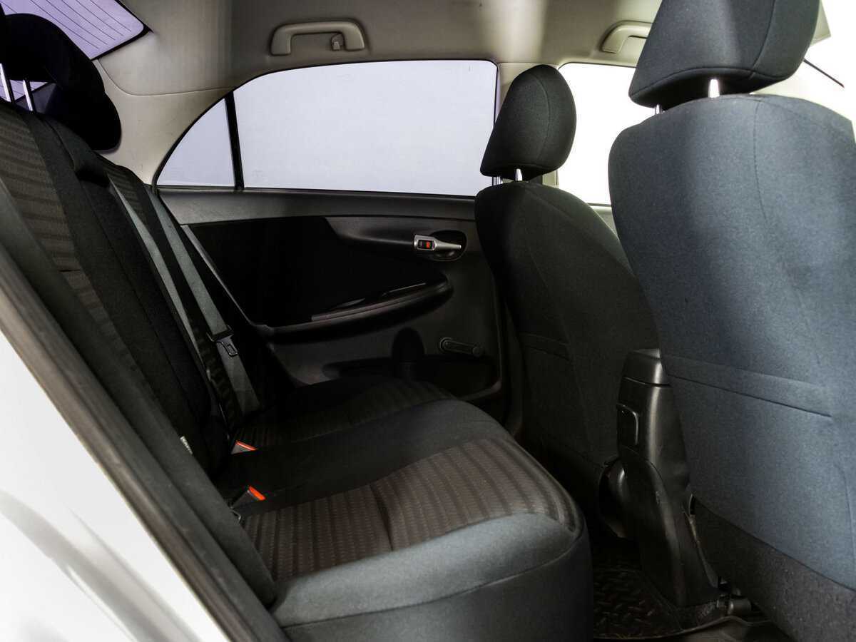 Тойота Королла б/у, 2012, Механическая. Фото: #10