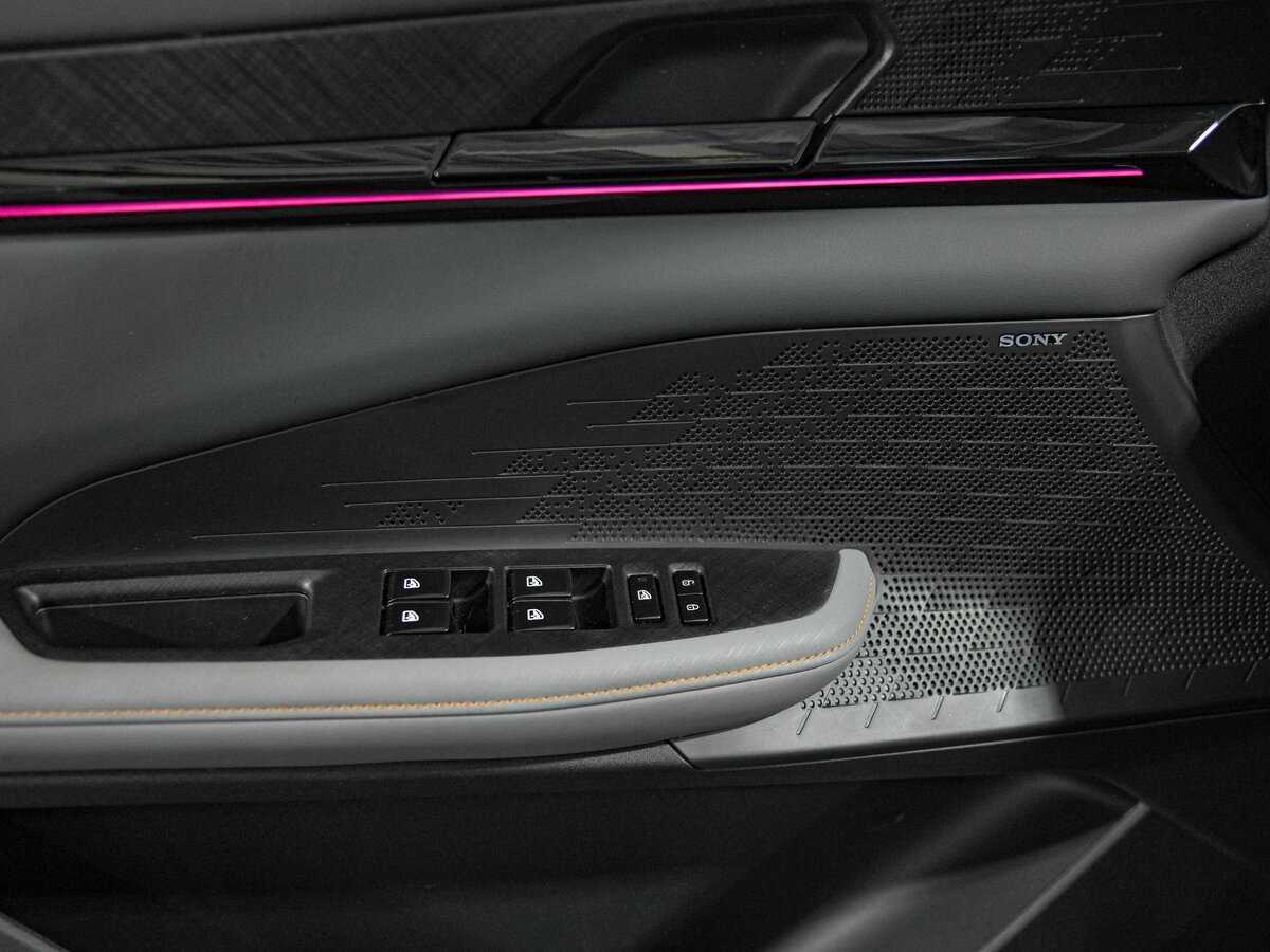 Чанган УНИ-В б/у, 2023, Роботизированная. Фото: #13