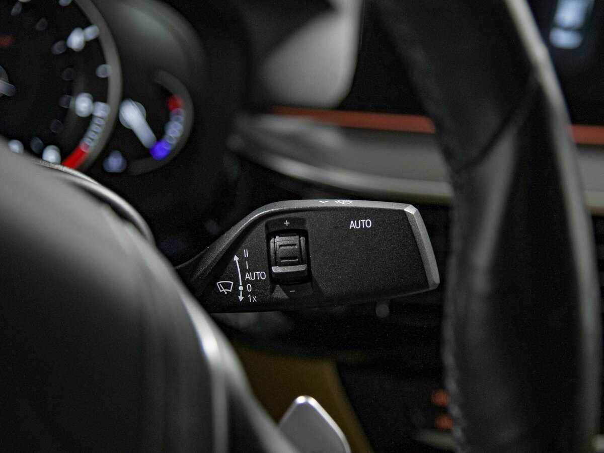 БМВ 5 серии б/у, 2017, Автоматическая. Фото: #7