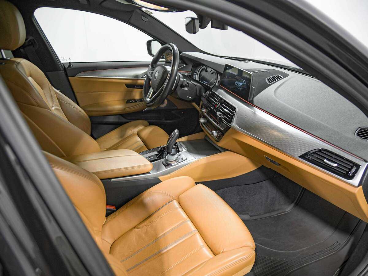 БМВ 5 серии б/у, 2017, Автоматическая. Фото: #16