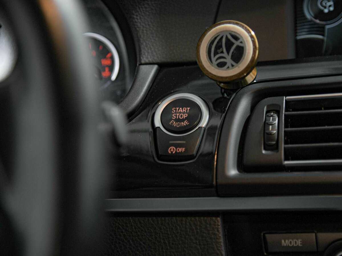 БМВ 5 серии б/у, 2014, Автоматическая. Фото: #9