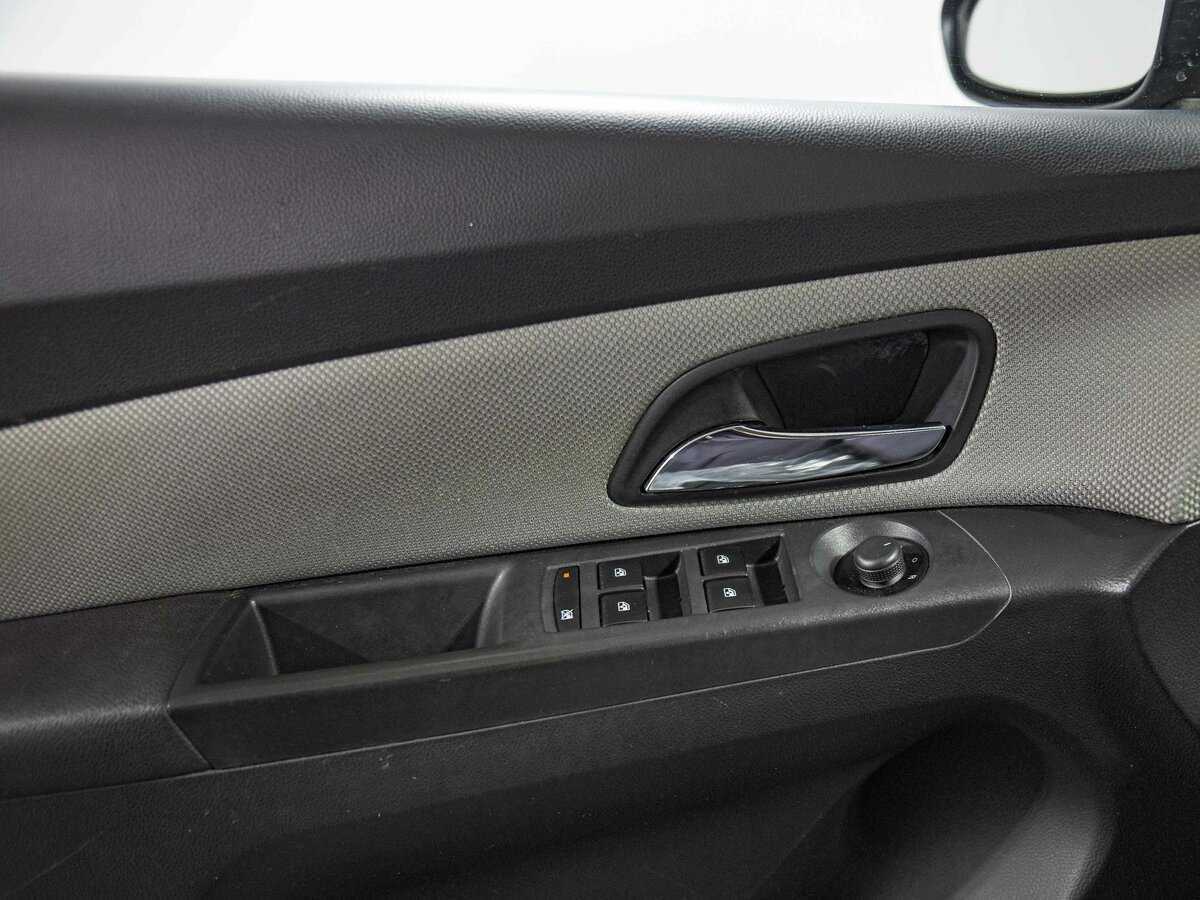 Шевроле Круз б/у, 2013, Автоматическая. Фото: #10