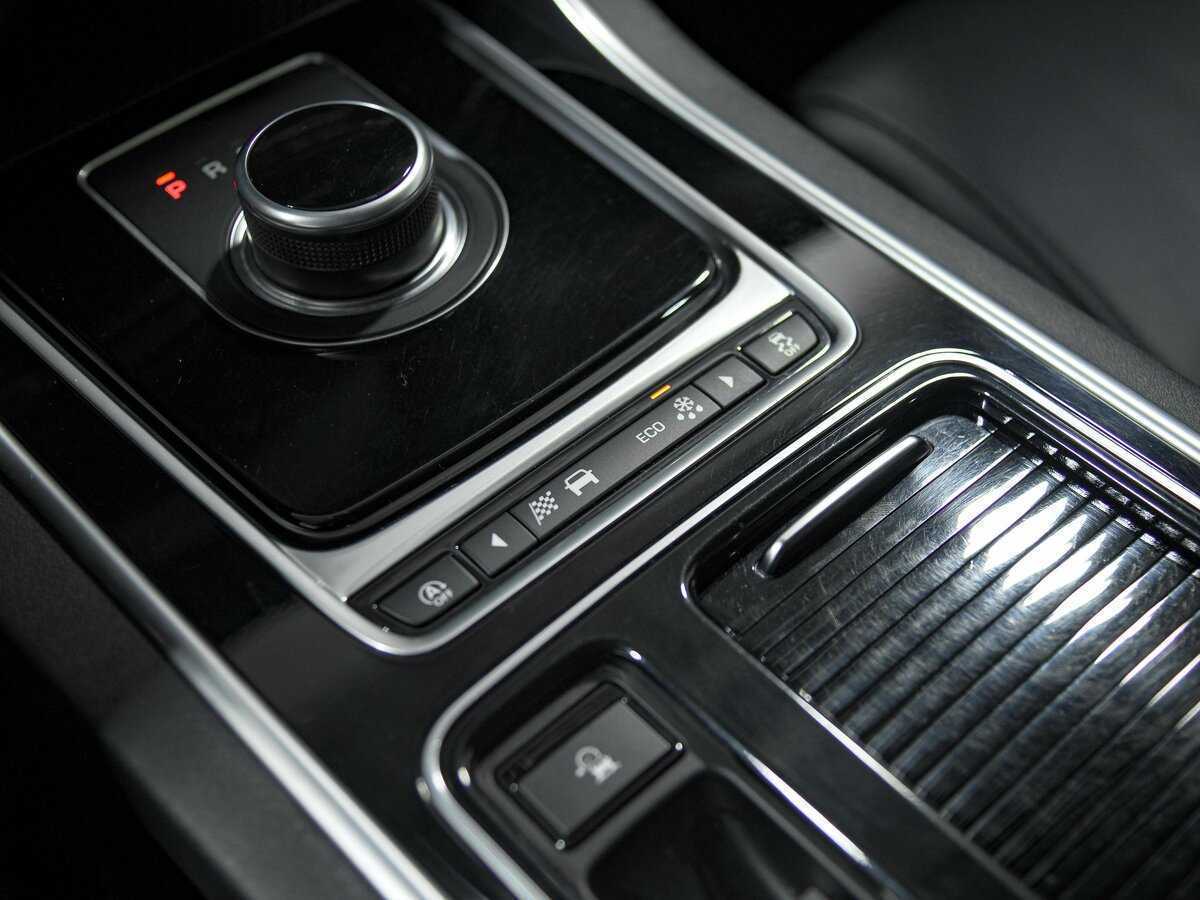 Jaguar XF б/у, 2017, Автоматическая. Фото: #13