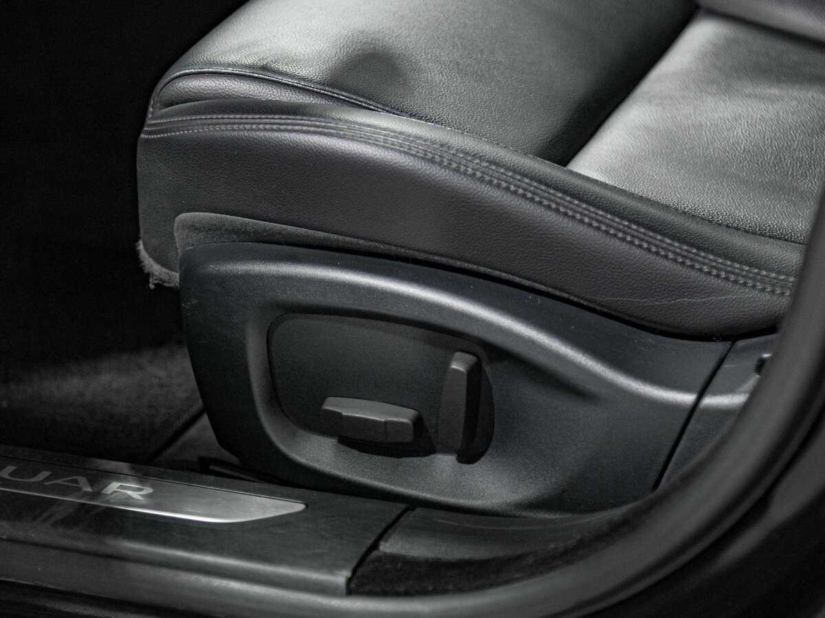 Jaguar XF б/у, 2017, Автоматическая. Фото: #16