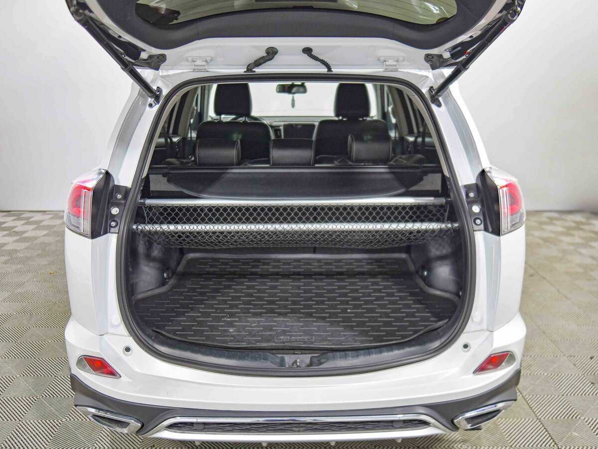 Toyota RAV4 б/у, 2018, Автоматическая. Фото: #15