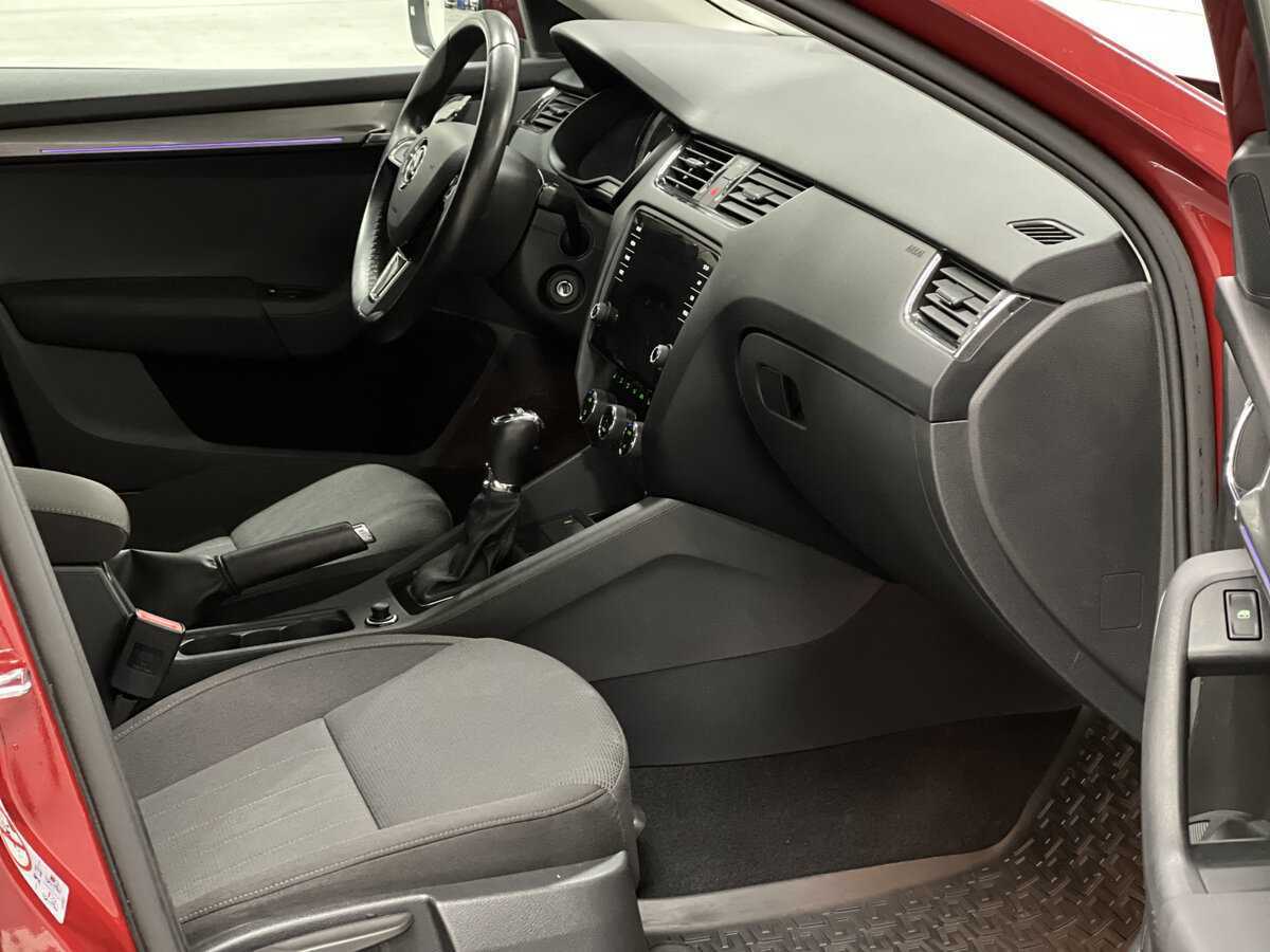 Шкода Октавия б/у, 2017, Роботизированная. Фото: #10